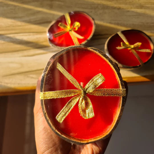 Thenga Coconut Shell love Candles/Diya - Red ( Set of 2 )